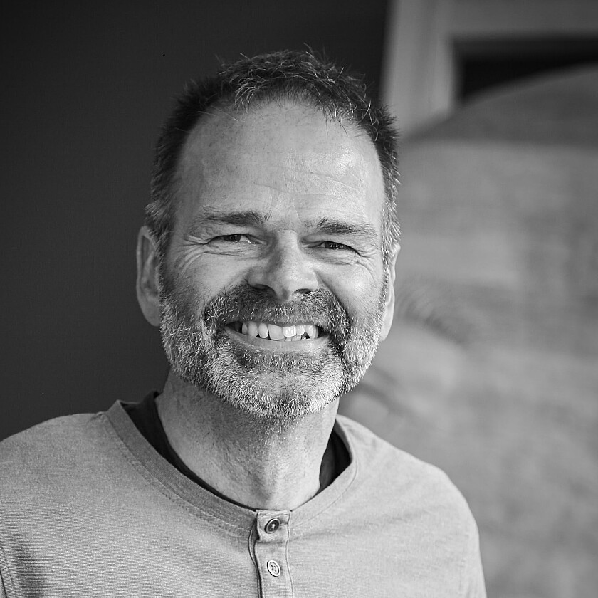 Porträt Dominik Hollenstein